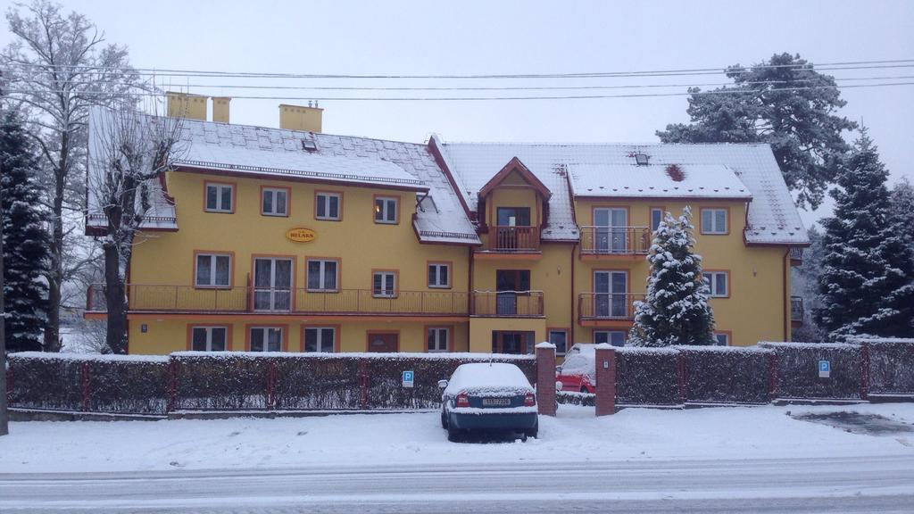 Osrodek Wypoczynkowy Nad Stawem - Holiday Resort By The Lake - Erholungsheim Am See - Prazdninovy Dum U Jezera Kudowa-Zdroj Dış mekan fotoğraf